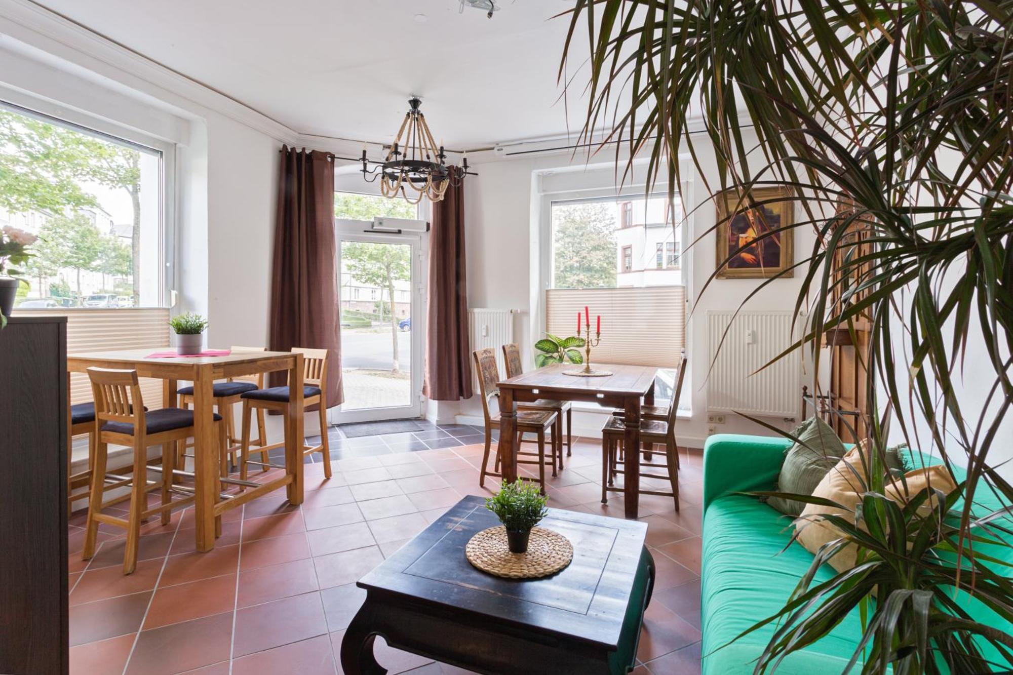 Gaestezimmer Iv Einzelzimmer In Mit Gemeinschaftsbad Und Gemeinschaftskueche Homestay *